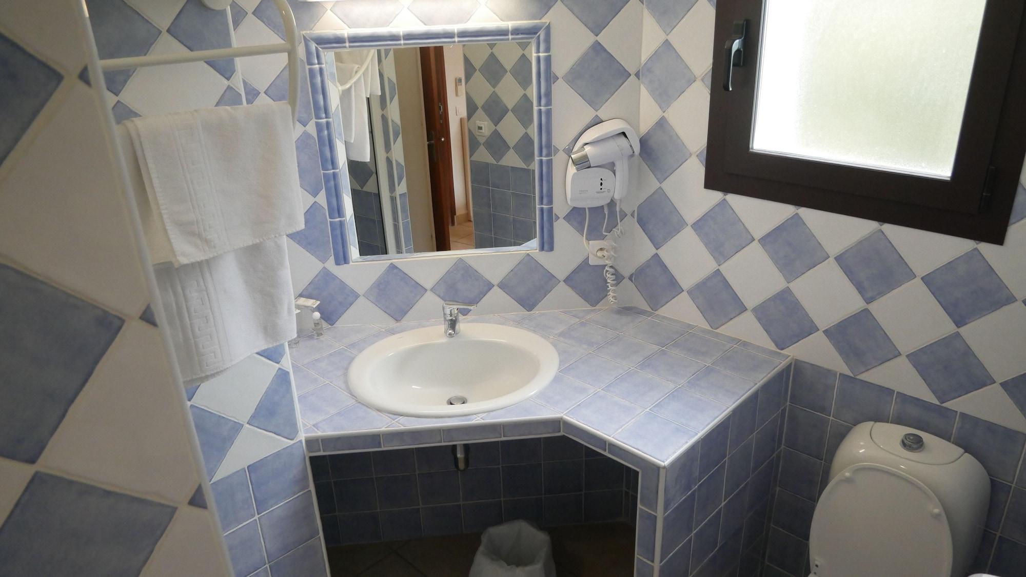 Corsica Hostel Porto-Vecchio, Partie Dortoirs מראה חיצוני תמונה